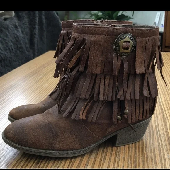 Justice Shoes Justice Fringe Brown Western Style Boots Booties